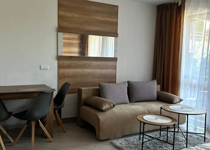 Апартамент B8 Luxury In Life